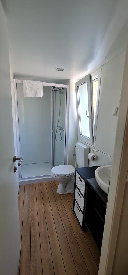 Mobile Home Andreana Йезера Екстериор снимка
