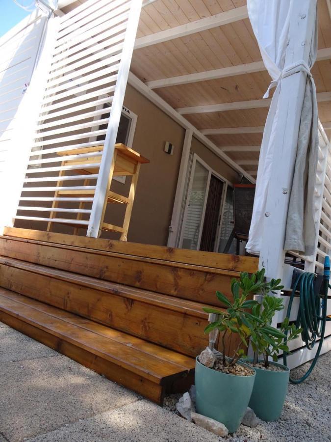 Mobile Home Andreana Йезера Екстериор снимка