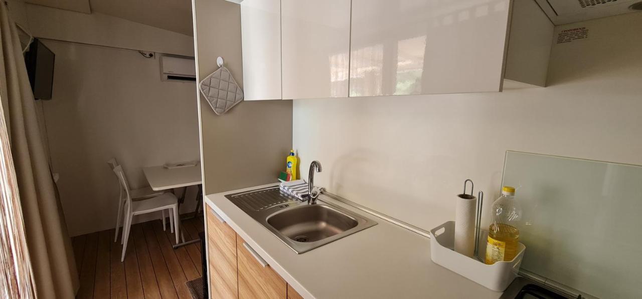 Mobile Home Andreana Йезера Екстериор снимка