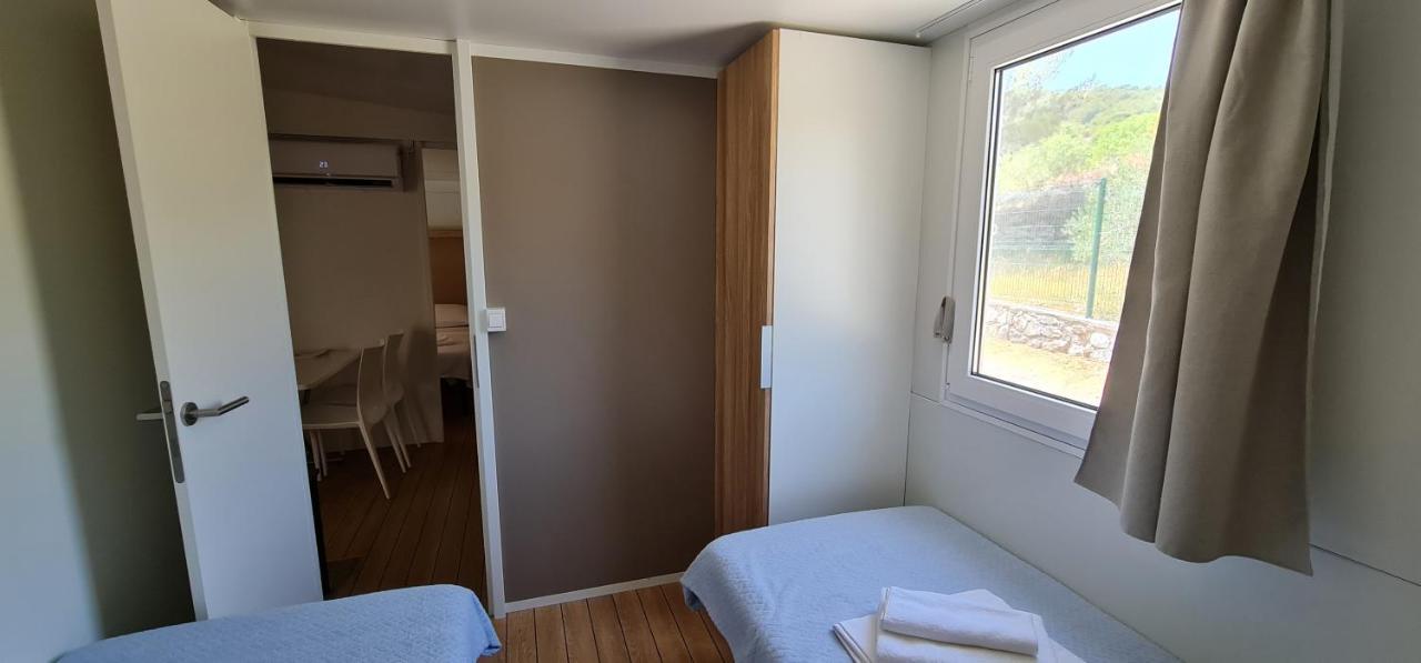 Mobile Home Andreana Йезера Екстериор снимка